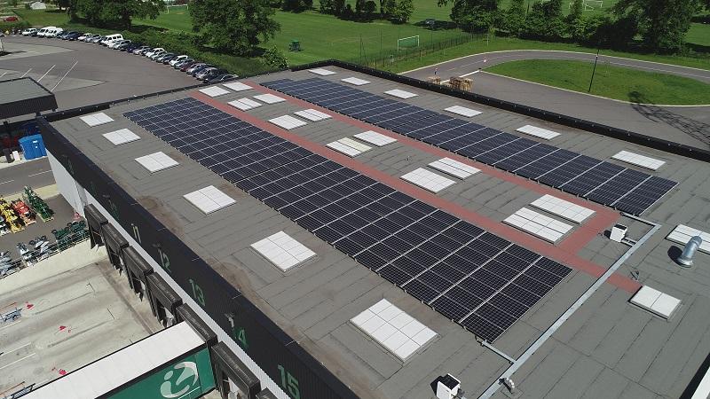 toiture-plate-industrielle solaire